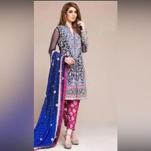 🤩SOLD🤩 Heavy embroidered 3 piece